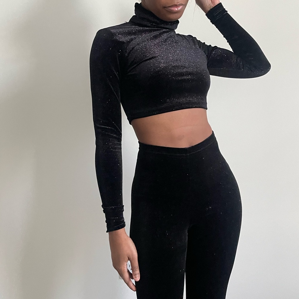 Glitter velvet turtle neck and leggings